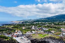 Casa em Biscoitos - Casa da Maresia by PontaNegraAzores