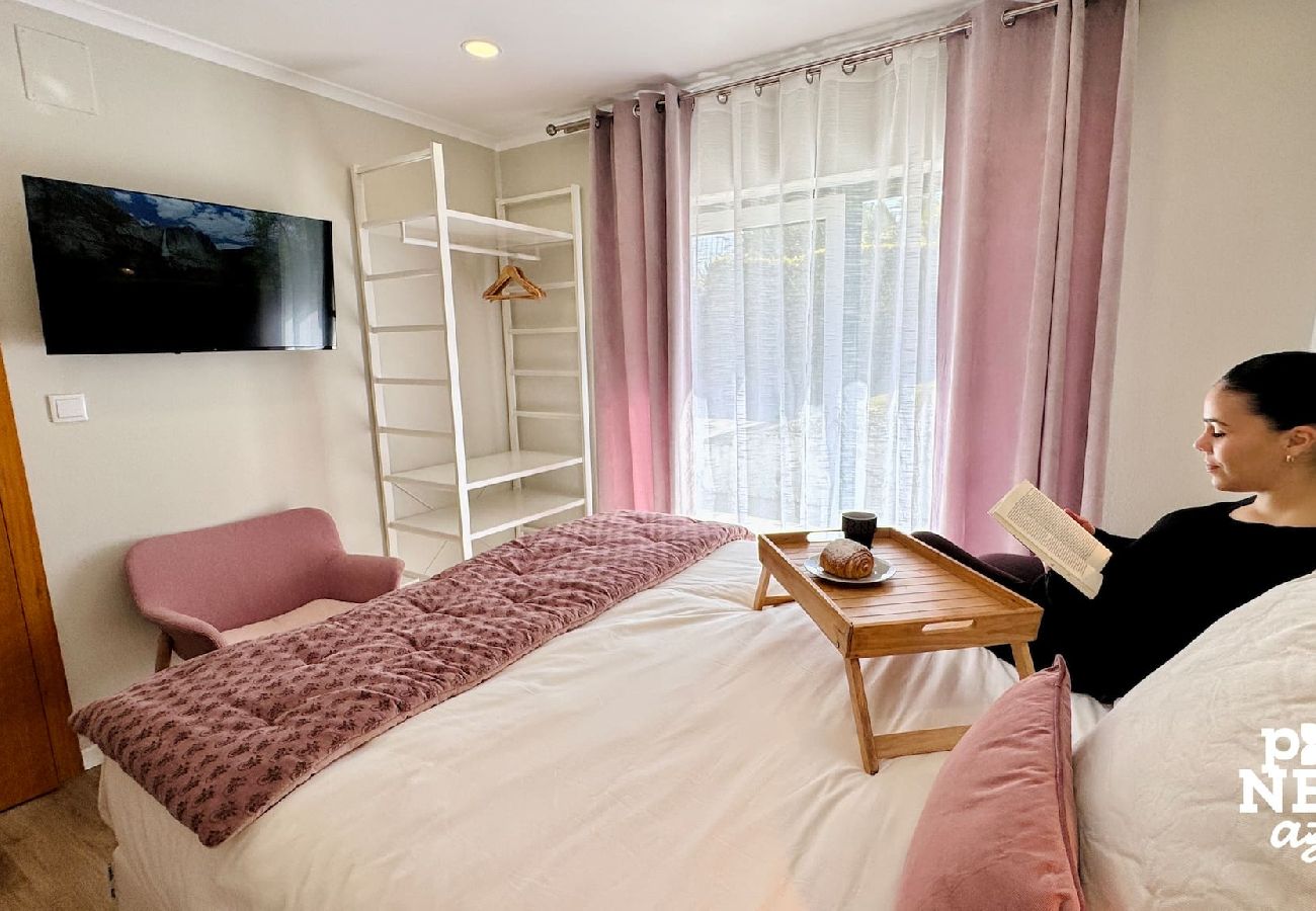 Quarto em Angra do Heroísmo - Quinta de São José - suite 1 by PontaNegraAzores