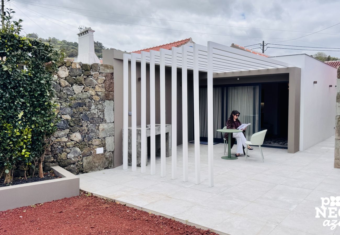 Casa em Biscoitos - O Palheiro