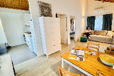 House in Biscoitos - Casa da Gente (t1) by PontaNegraAzores