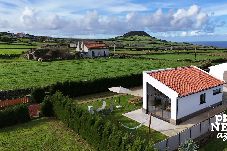 House in Altares - Bird House by PontaNegraAzores