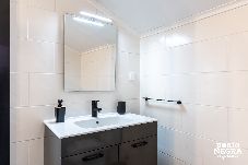 House in Biscoitos - The Biscuit House T2 by PontaNegraAzores