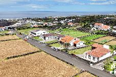 House in Biscoitos - Casa da Hortênsia Roxa by Ponta Negra Azores